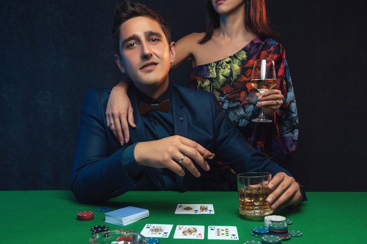 Kartu dan meja casino live dengan dealer profesional dan streaming stabil